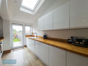 Kitchen- click for photo gallery